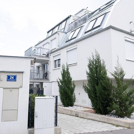 Modern Apartment With Tiny Garden Near City Center Wien Exterior foto
