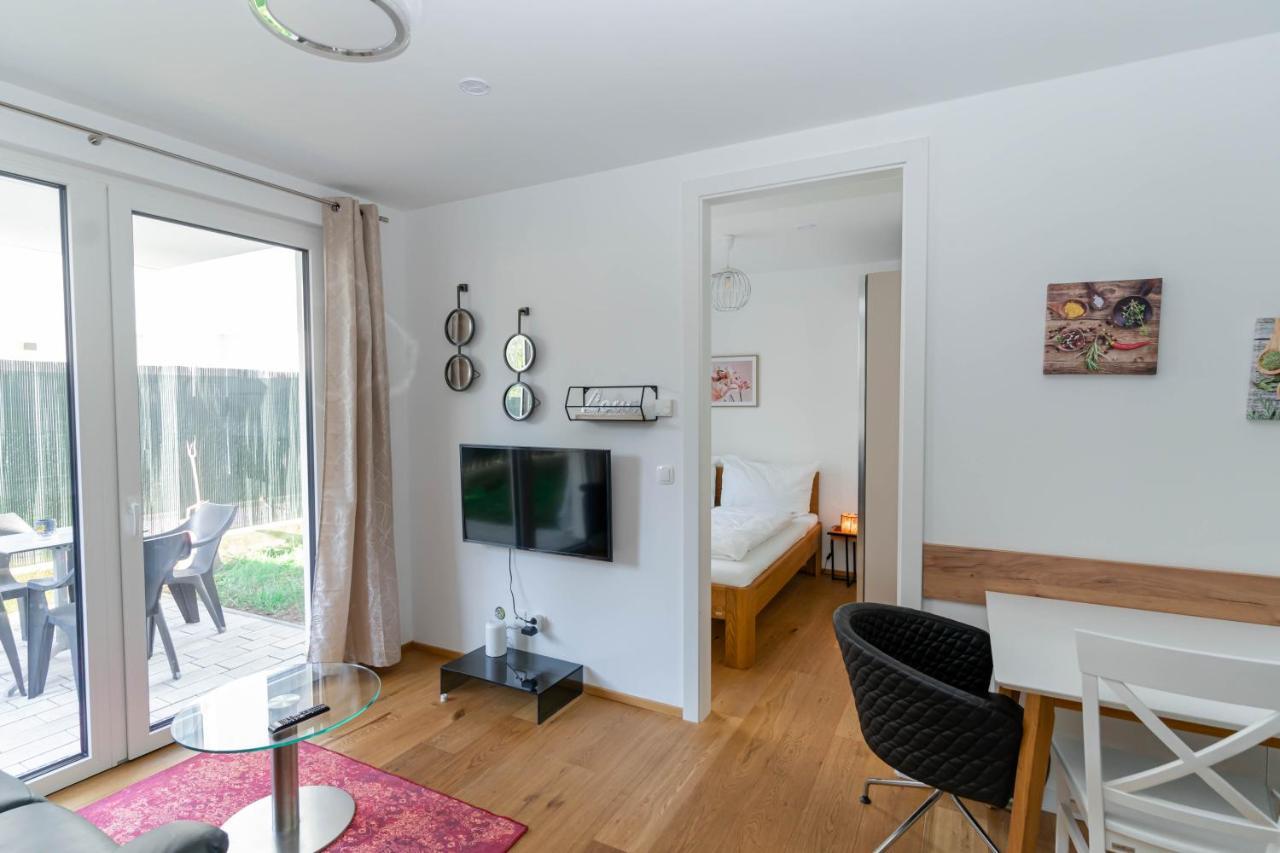 Modern Apartment With Tiny Garden Near City Center Wien Exterior foto