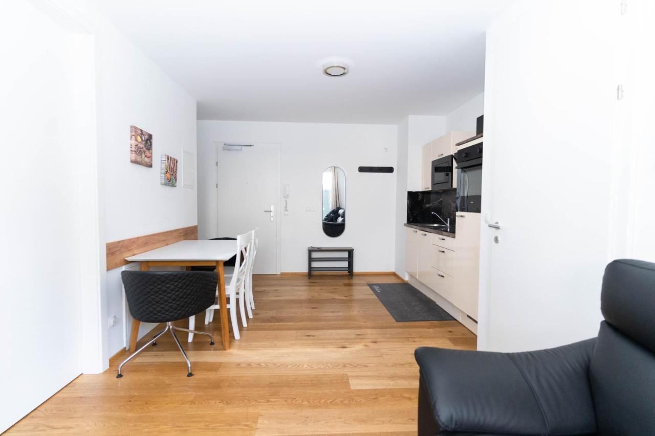 Modern Apartment With Tiny Garden Near City Center Wien Exterior foto