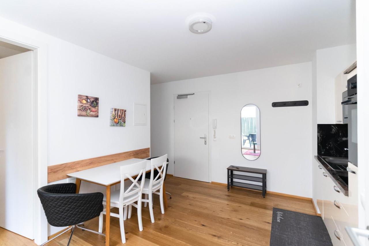Modern Apartment With Tiny Garden Near City Center Wien Exterior foto