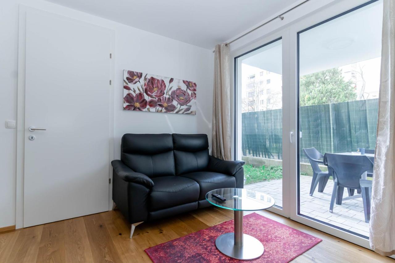 Modern Apartment With Tiny Garden Near City Center Wien Exterior foto